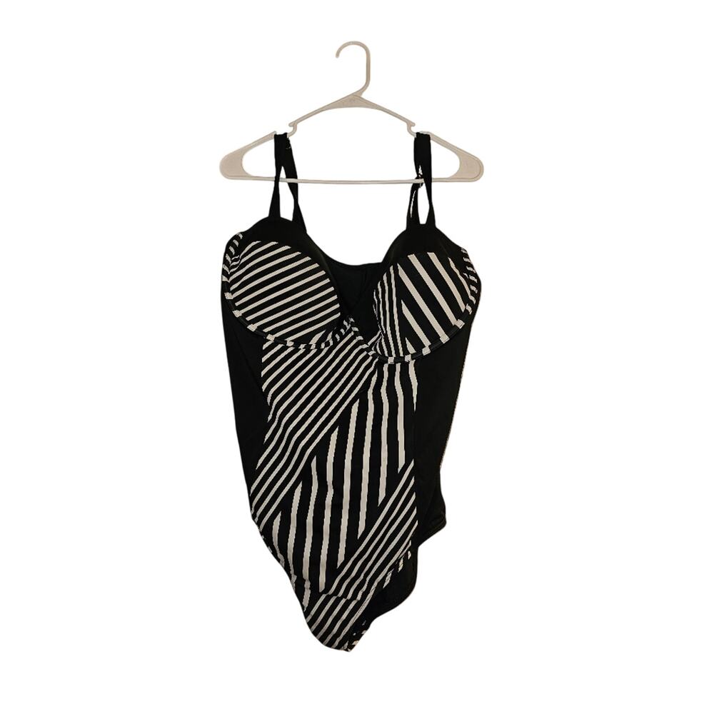Swimsuits For All Black and White One Piece Colorblock Swimsuit - Size 24